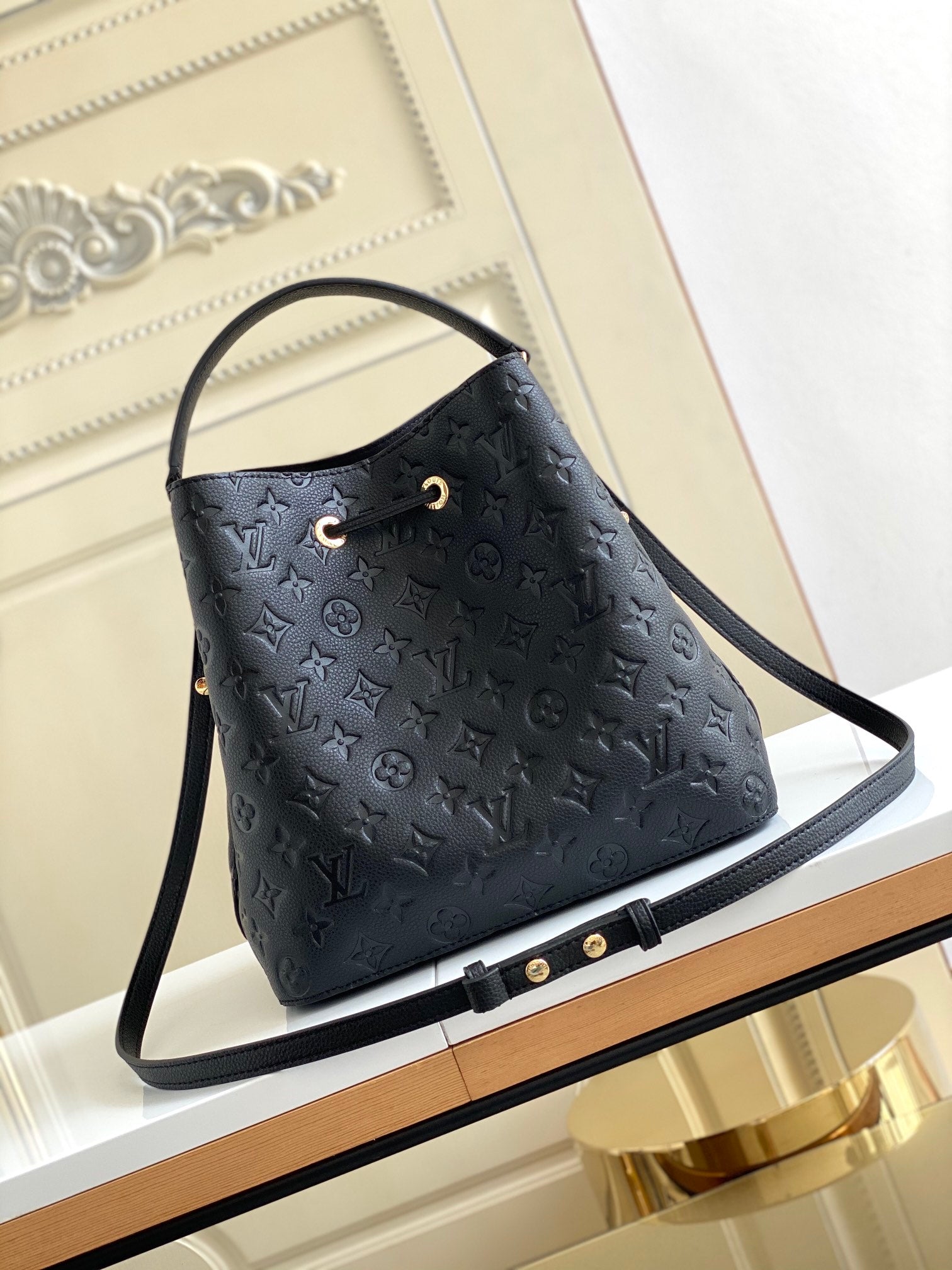 LuxluxHouse Great quality Louis Vuitton Top Bag 26*26*17.5cm Free shipping