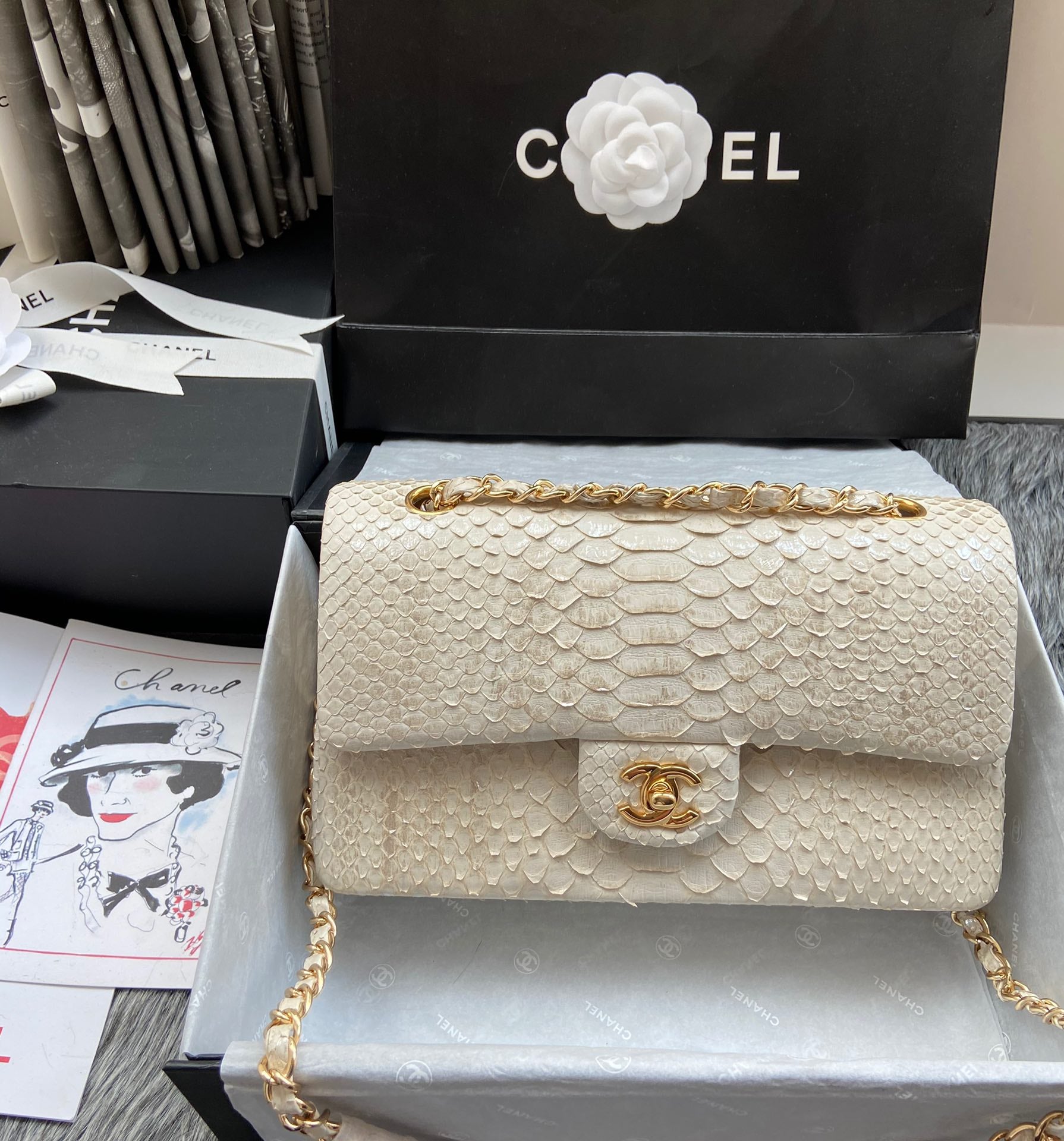 LuxluxHouse Great quality Chanel Top Bag 25.5*7*16CM Free shipping