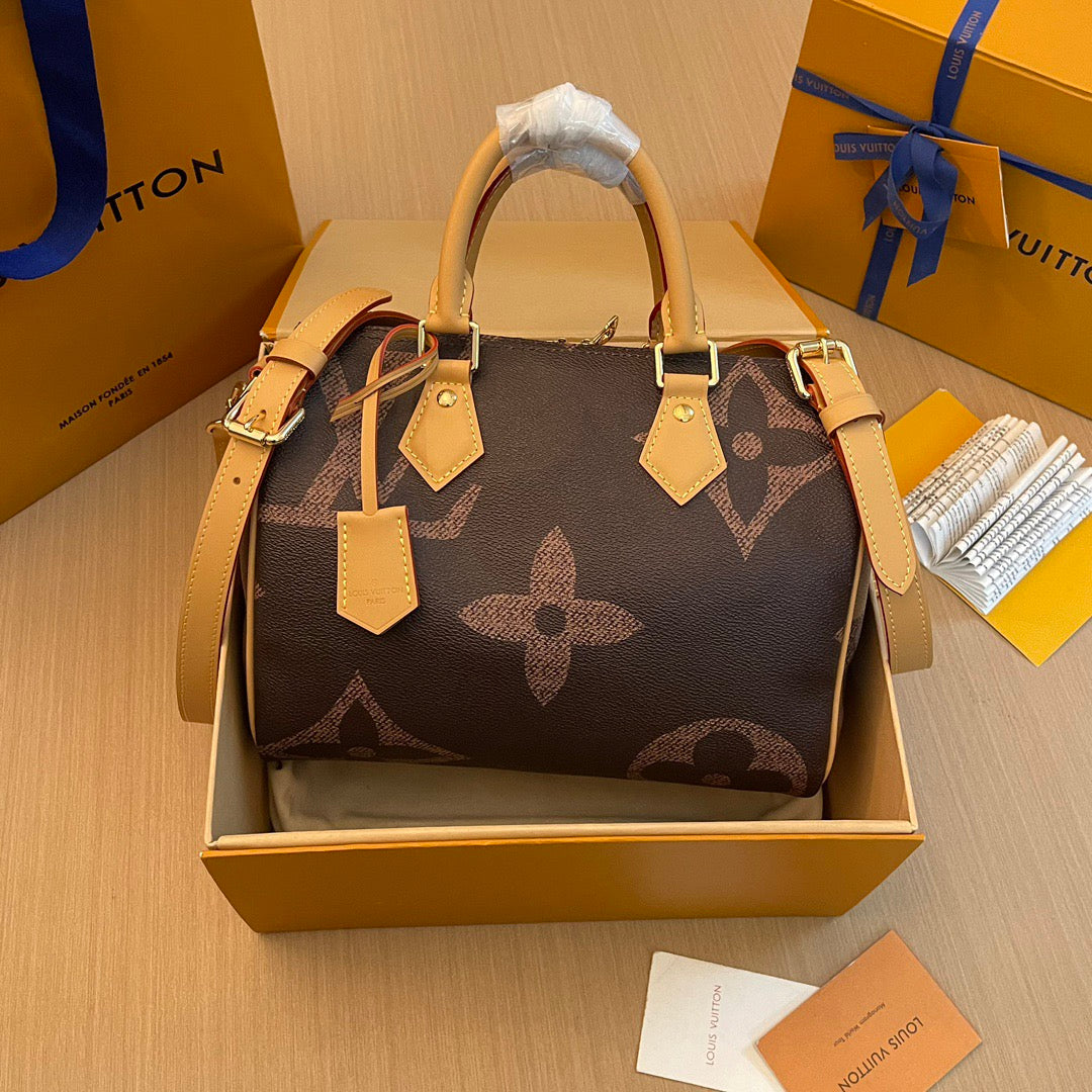 women Louis Vuitton Top Bag 44601 44602 (LuxluxHouse)