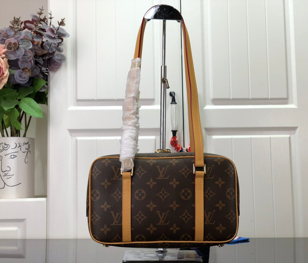 LuxluxHouse Great quality Louis Vuitton Bag Top Quality 26*10*16cm Free shipping