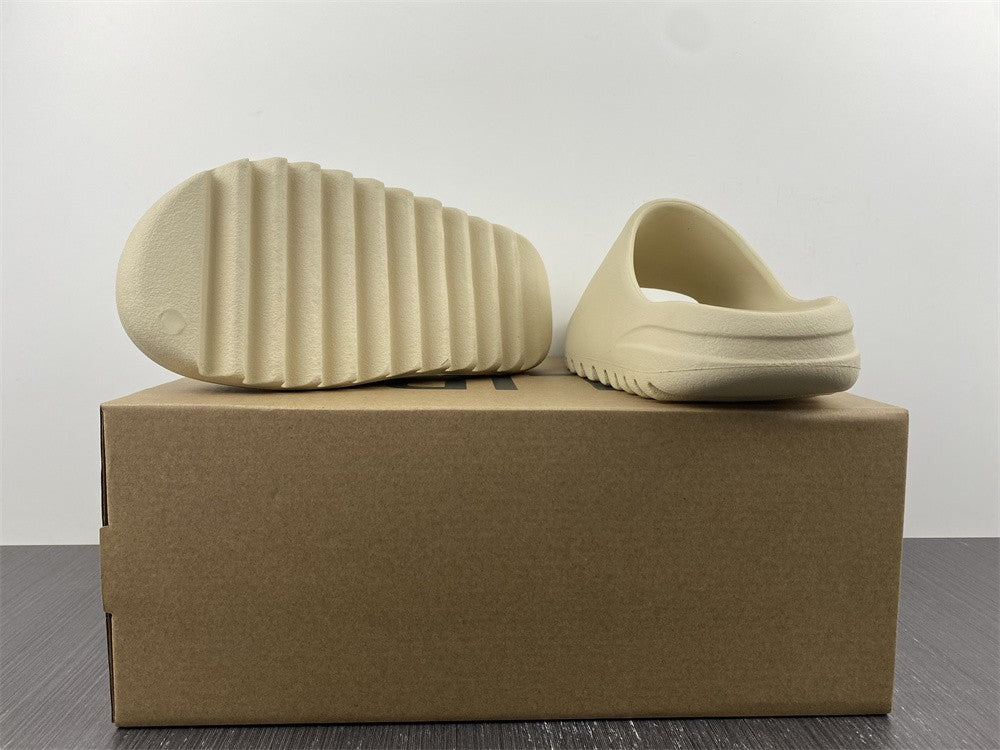 LuxluxHouse Great quality LuxluxHouse Great quality Yeezy Slide Bone FW6345 Free shipping