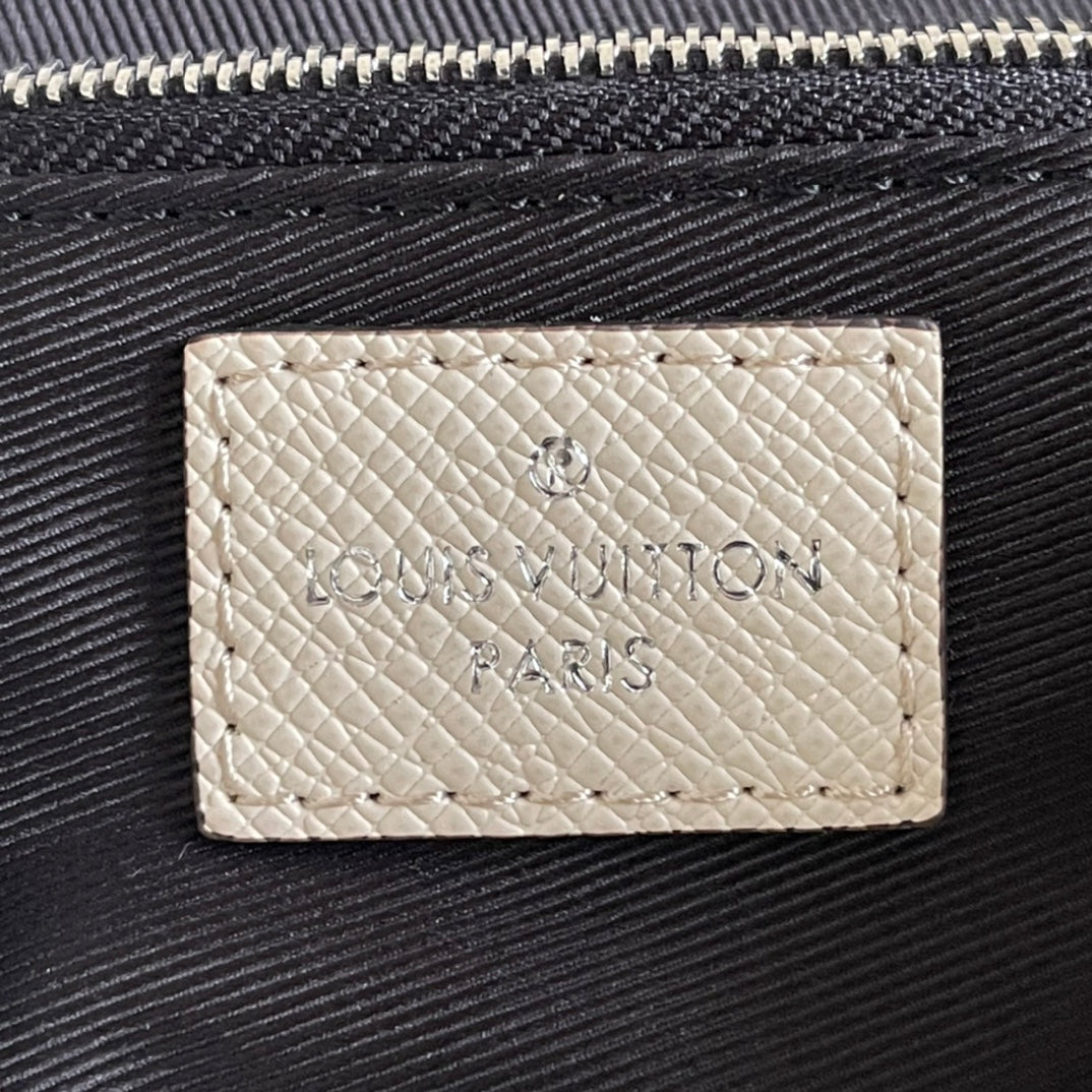 LuxluxHouse Great quality Louis Vuitton Bag Top Quality 28.3*18.3*4.3CM Free shipping