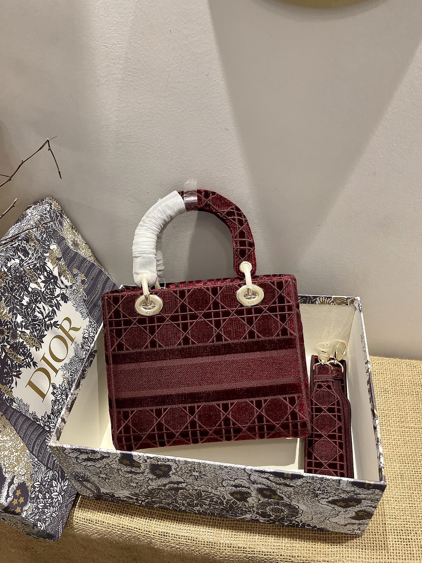 Free shipping LuxluxHouse Dior Top Bag 24*20*11cm