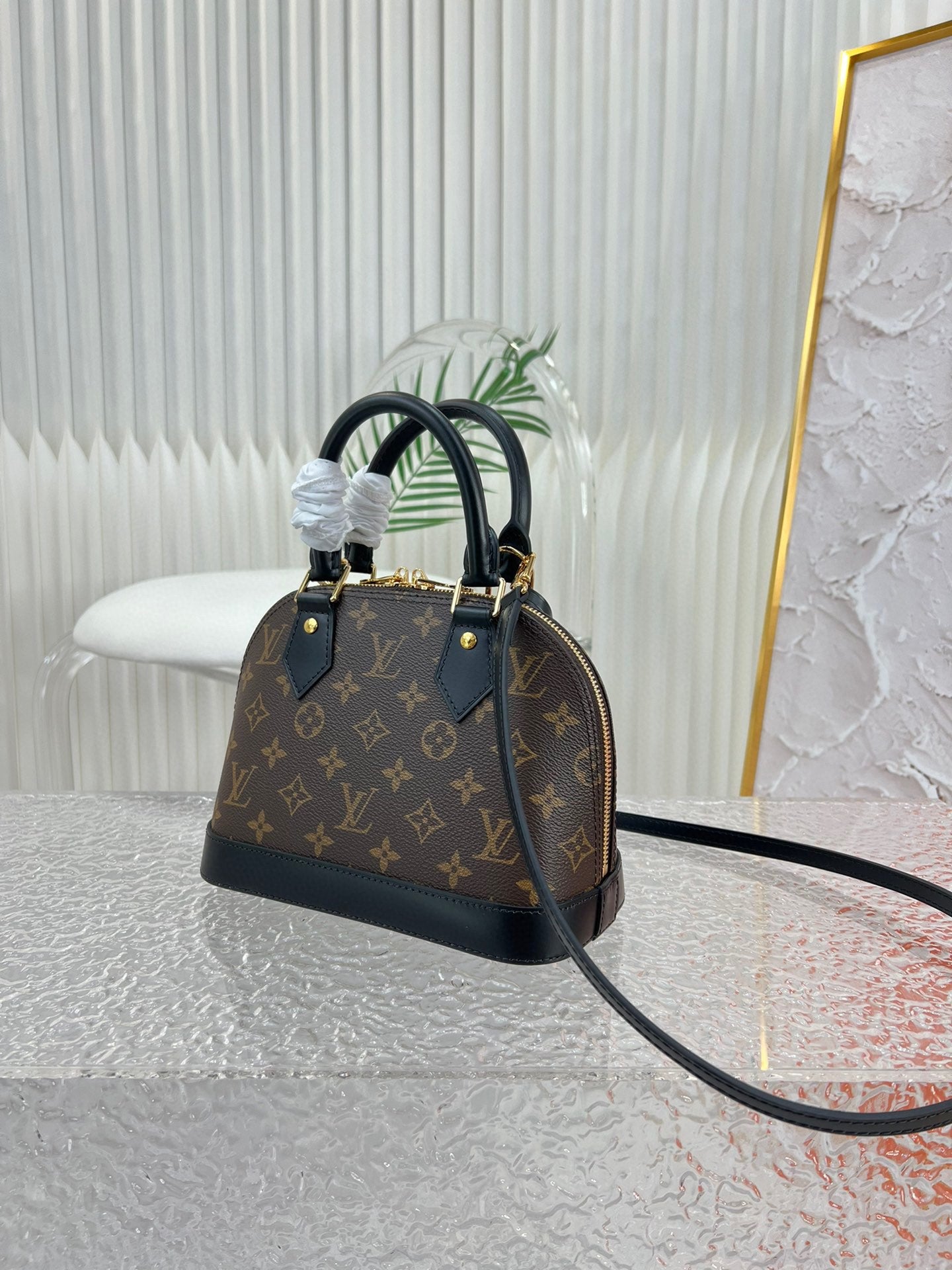 LuxluxHouse Great quality Louis Vuitton Top Bag 23.5*17.5*11.5cm Free shipping