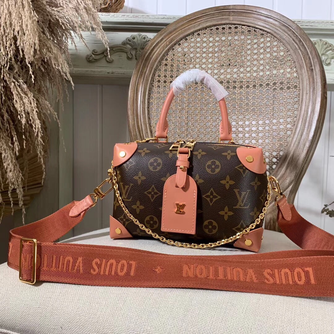 LuxluxHouse Great quality Louis Vuitton Bag Top Quality 20*14*7.5cm Free shipping