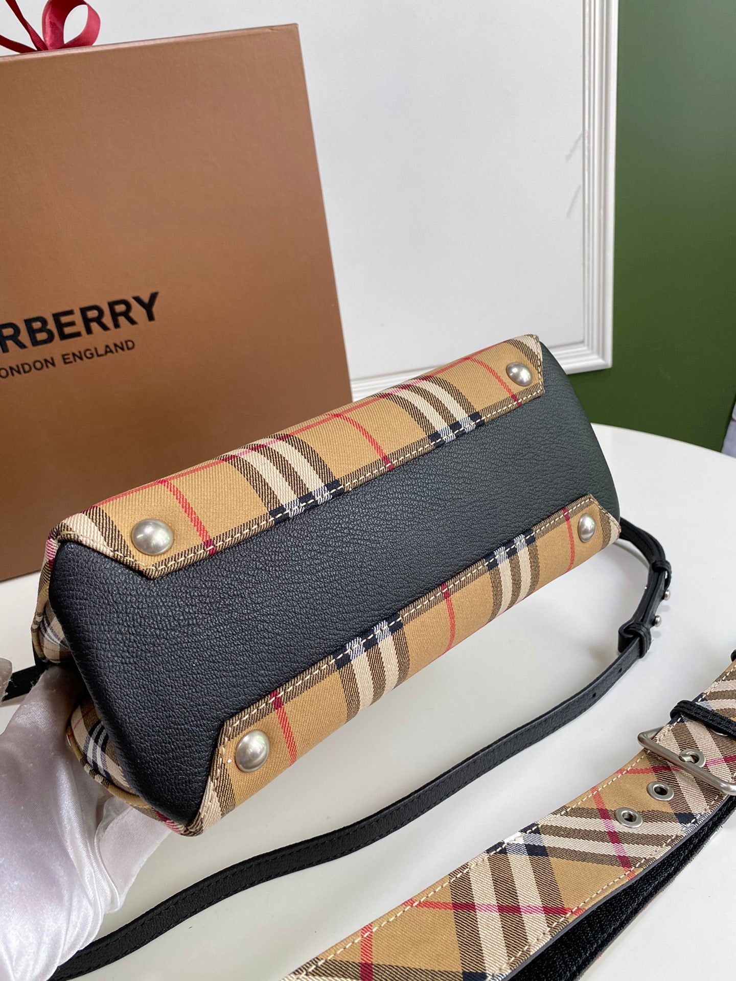 LuxluxHouse Great quality Burberry Bag Top Quality 25*12*19cm Free shipping