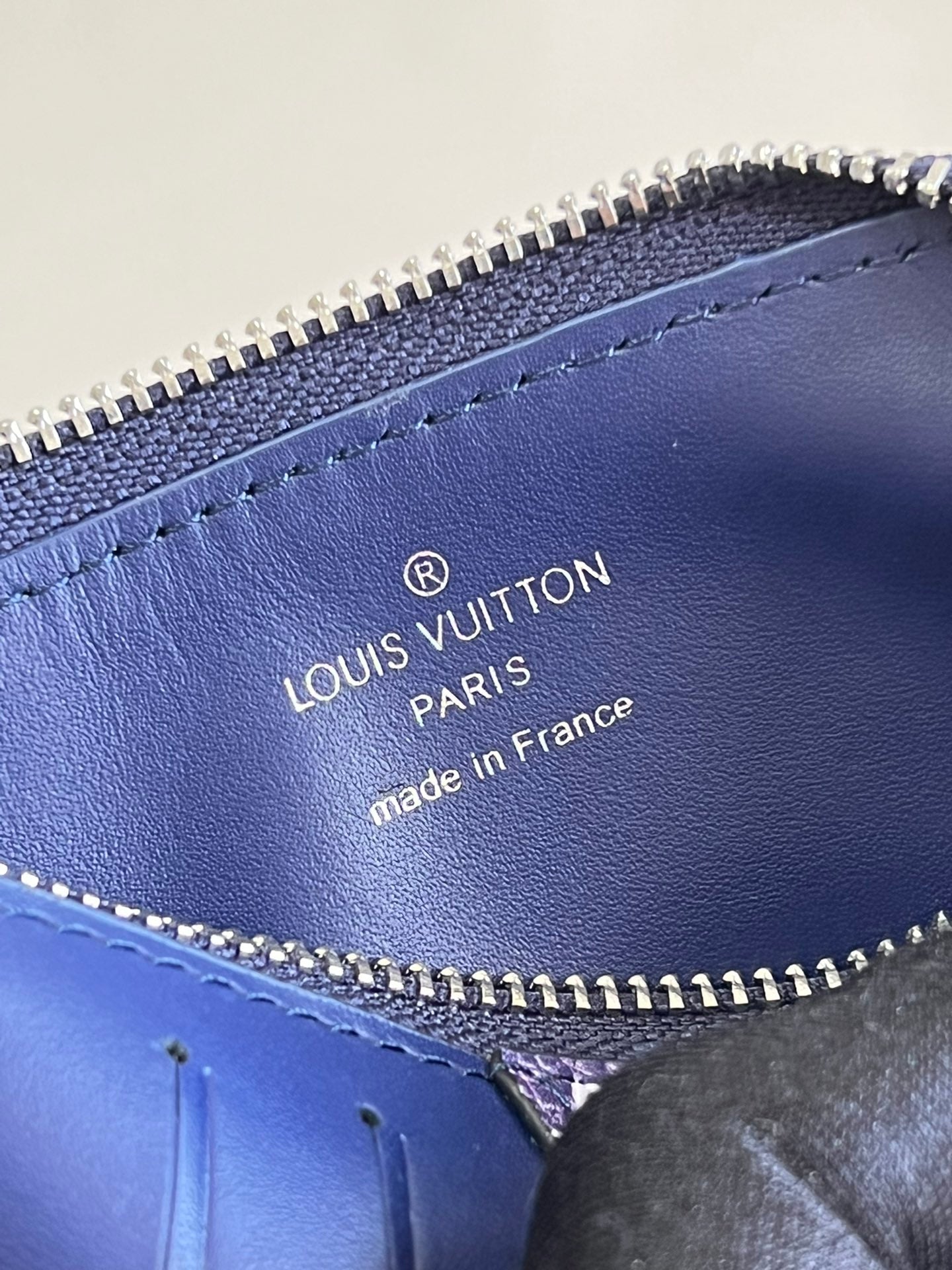 LuxluxHouse Great quality Louis Vuitton Top Bag 8*14.5*1cm Free shipping