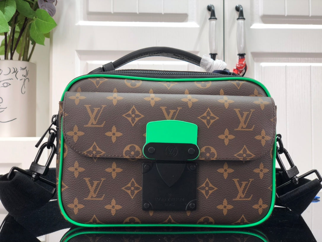 LuxluxHouse Great quality Louis Vuitton Bag Top Quality 22*18*8CM Free shipping