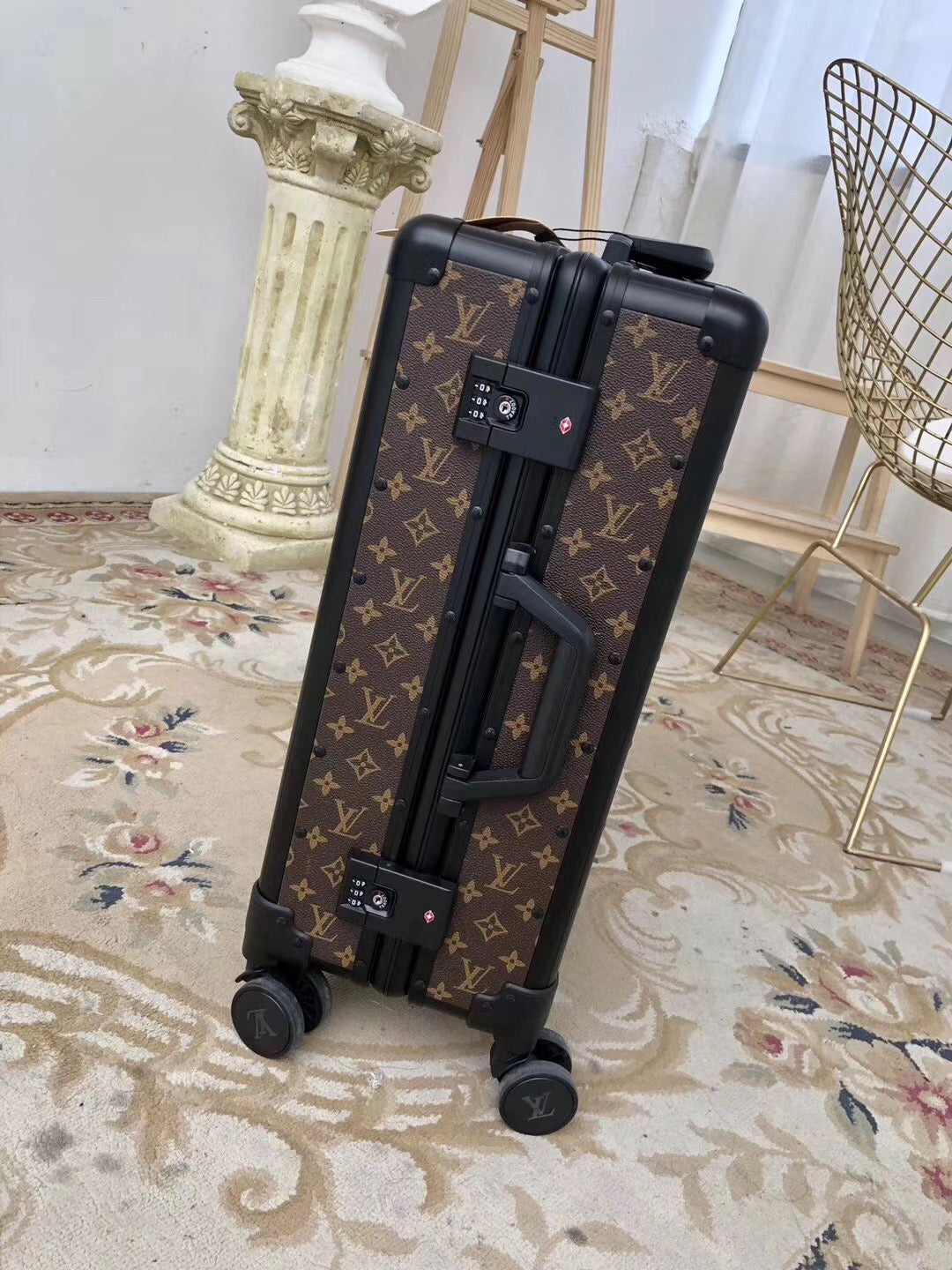 L*ouis V*uitton Luggage (LuxluxHouse) Free shipping