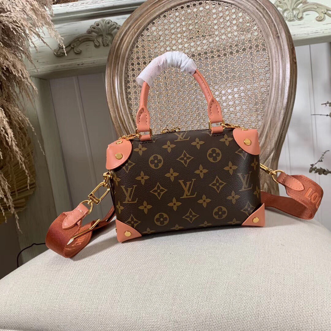 LuxluxHouse Great quality Louis Vuitton Bag Top Quality 20*14*7.5cm Free shipping