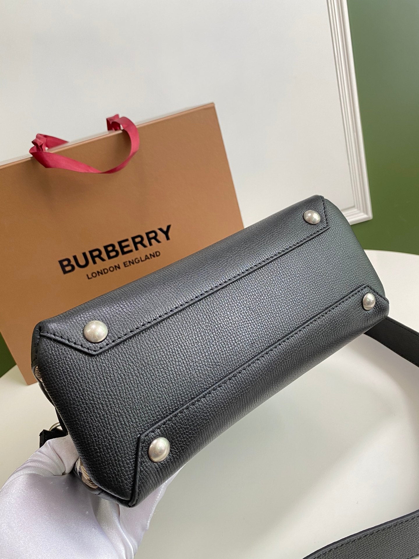 LuxluxHouse Great quality Burberry Bag Top Quality 26*12*19cm Free shipping