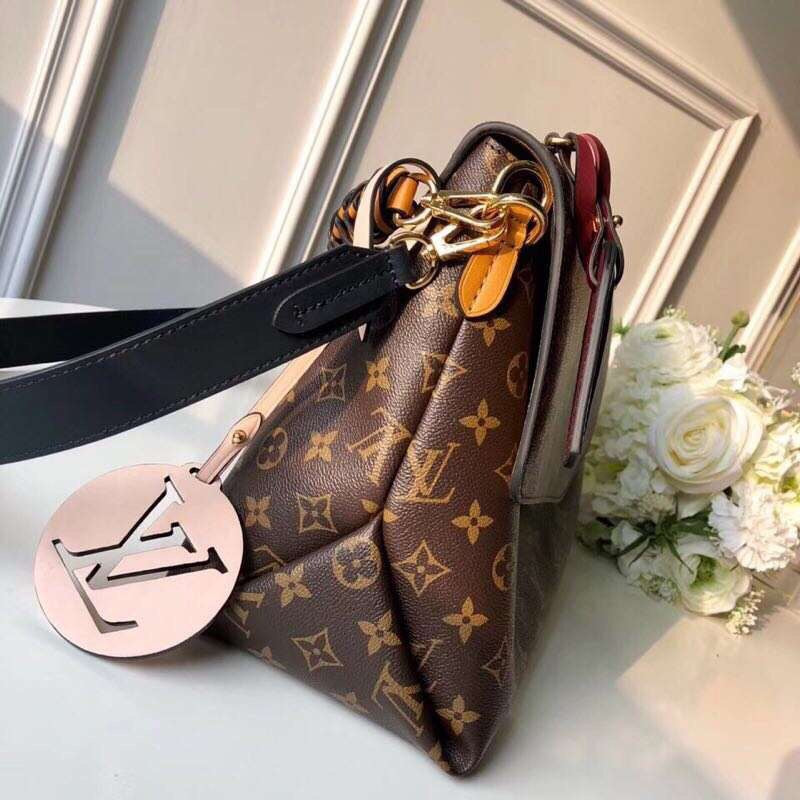 LuxluxHouse Great quality Louis Vuitton Bag Top Quality 35*24*15cm Free shipping