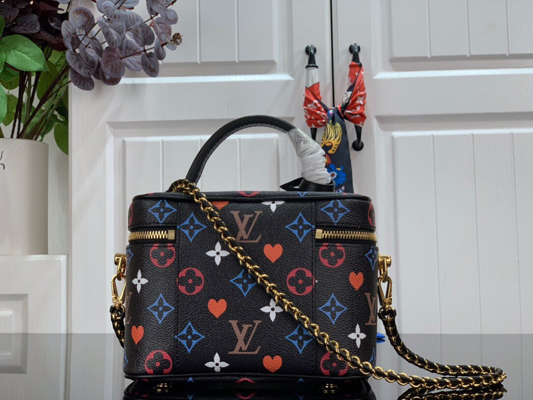 LuxluxHouse Great quality Louis Vuitton Bag Top Quality 19*13*11cm Free shipping