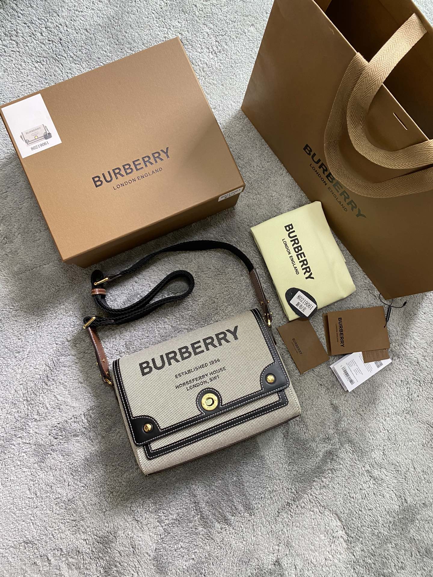 LuxluxHouse Great quality Burberry Bag Top Quality 25*8.5*18CM Free shipping