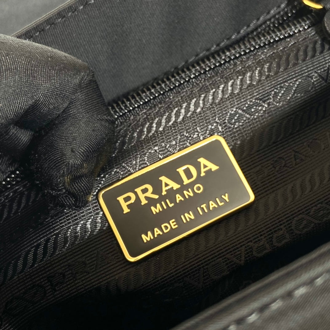 LuxluxHouse Great quality Prada Bag Top Quality 21*17*12CM Free shipping