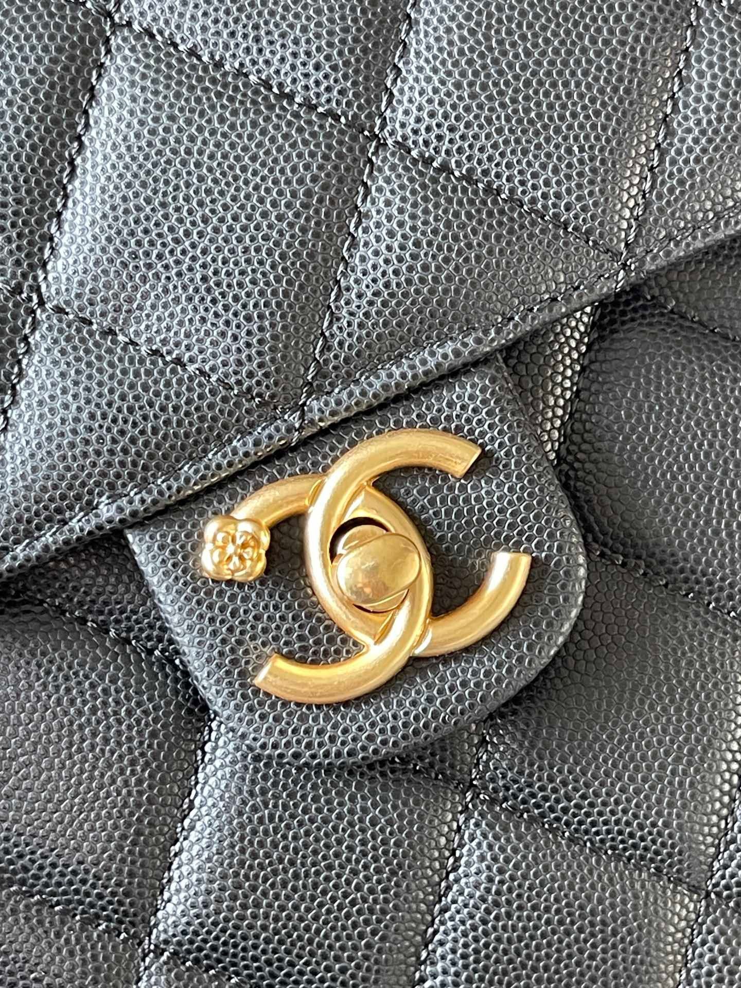 Free shipping LuxluxHouse Chanel Bag as4490 Top Quality