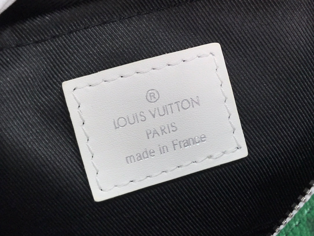 LuxluxHouse Great quality Louis Vuitton Top Bag 18.5*13*8cm Free shipping