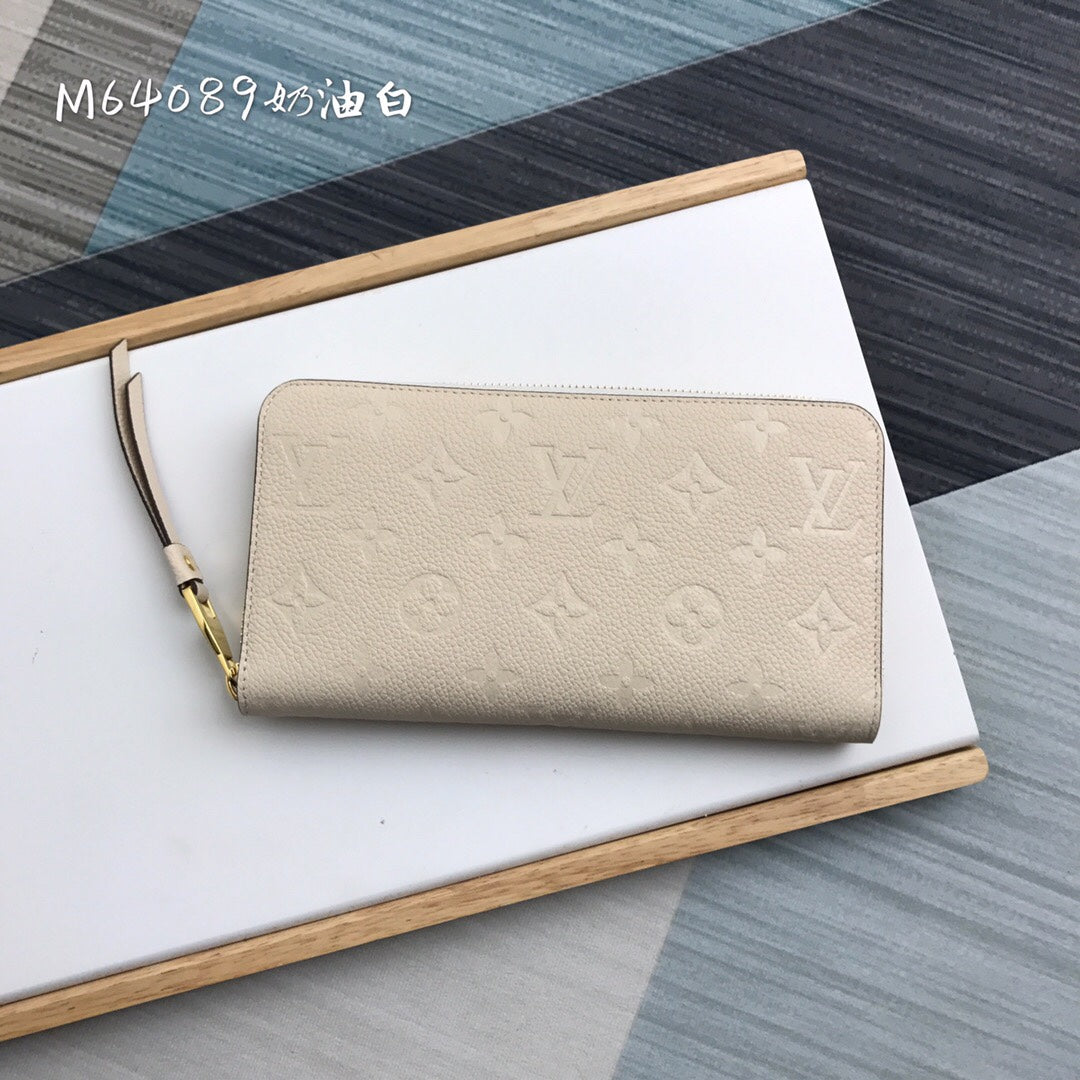 LuxluxHouse Great quality Louis Vuitton Bag Top Quality 19.5*10cm Free shipping