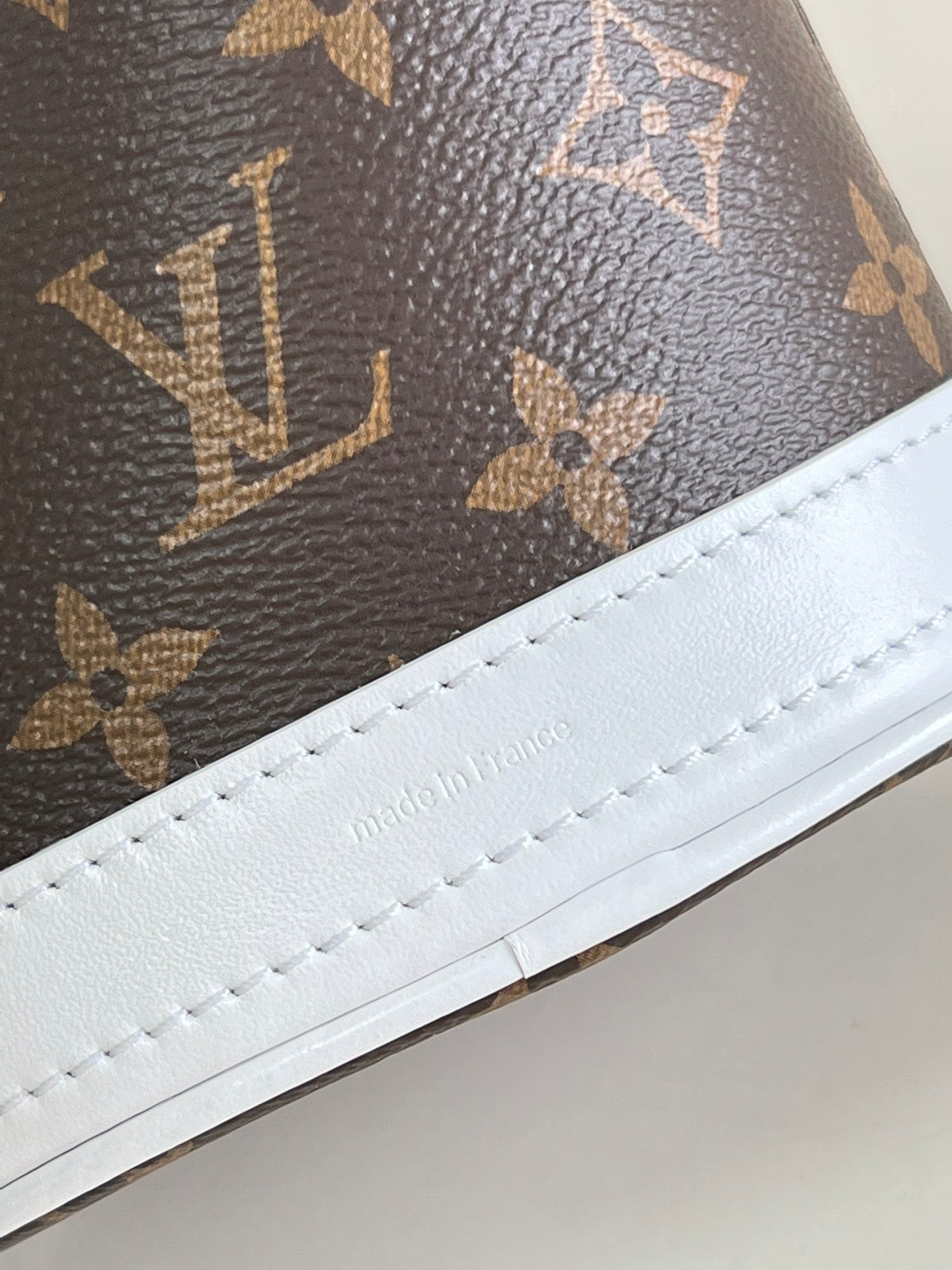 LuxluxHouse Great quality Louis Vuitton Bag Top Quality 13*17*9CM Free shipping