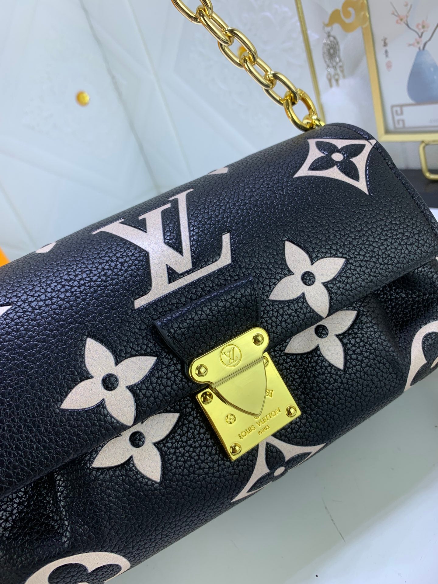 LuxluxHouse Great quality Louis Vuitton Bag Top Quality 24*14*9cm Free shipping