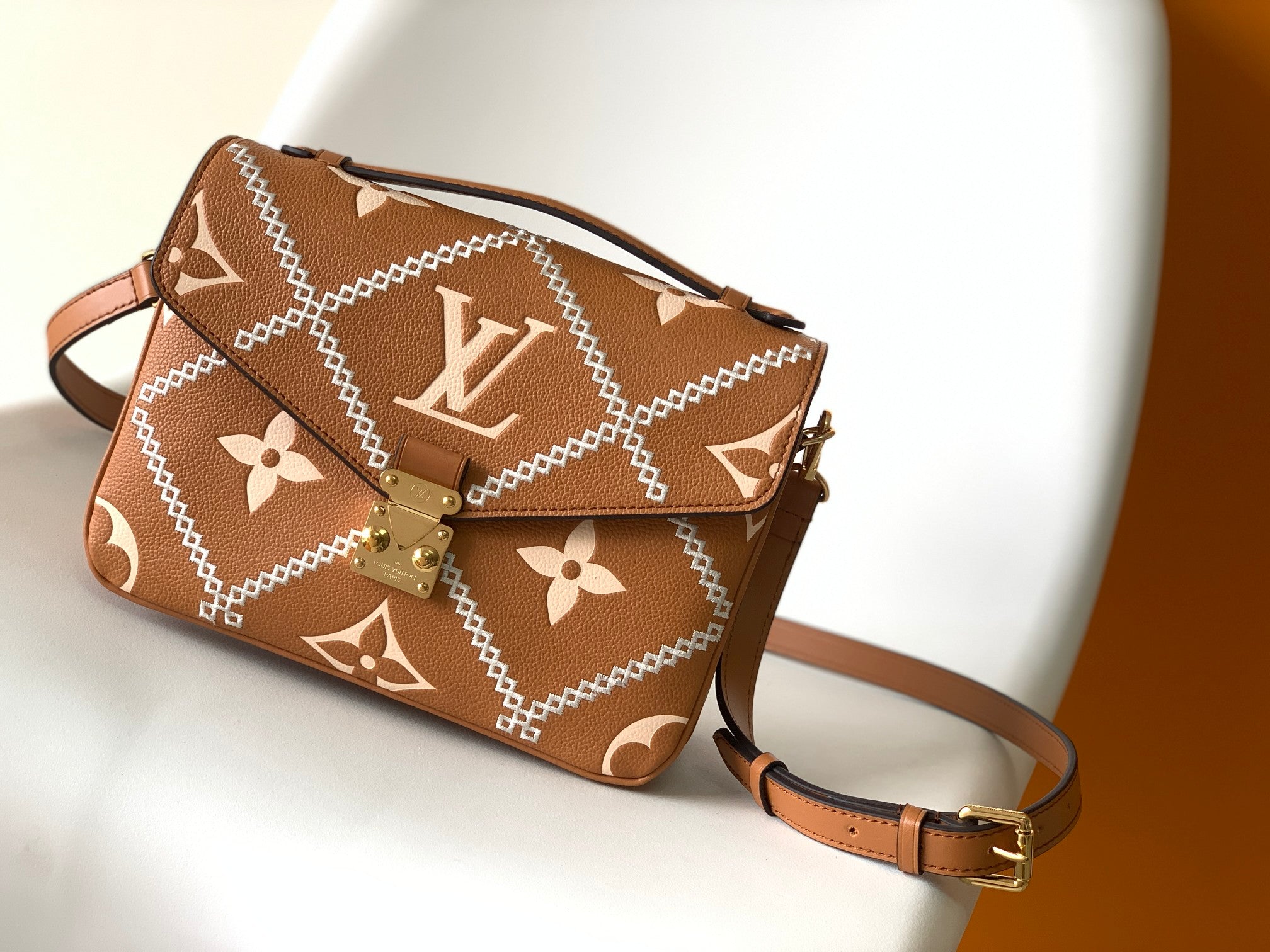 LuxluxHouse Great quality Louis Vuitton Bag Top Quality 25*19*7CM Free shipping