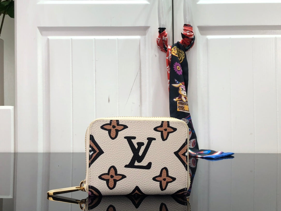 LuxluxHouse Great quality Louis Vuitton Bag Top Quality 11*8.5*2cm Free shipping