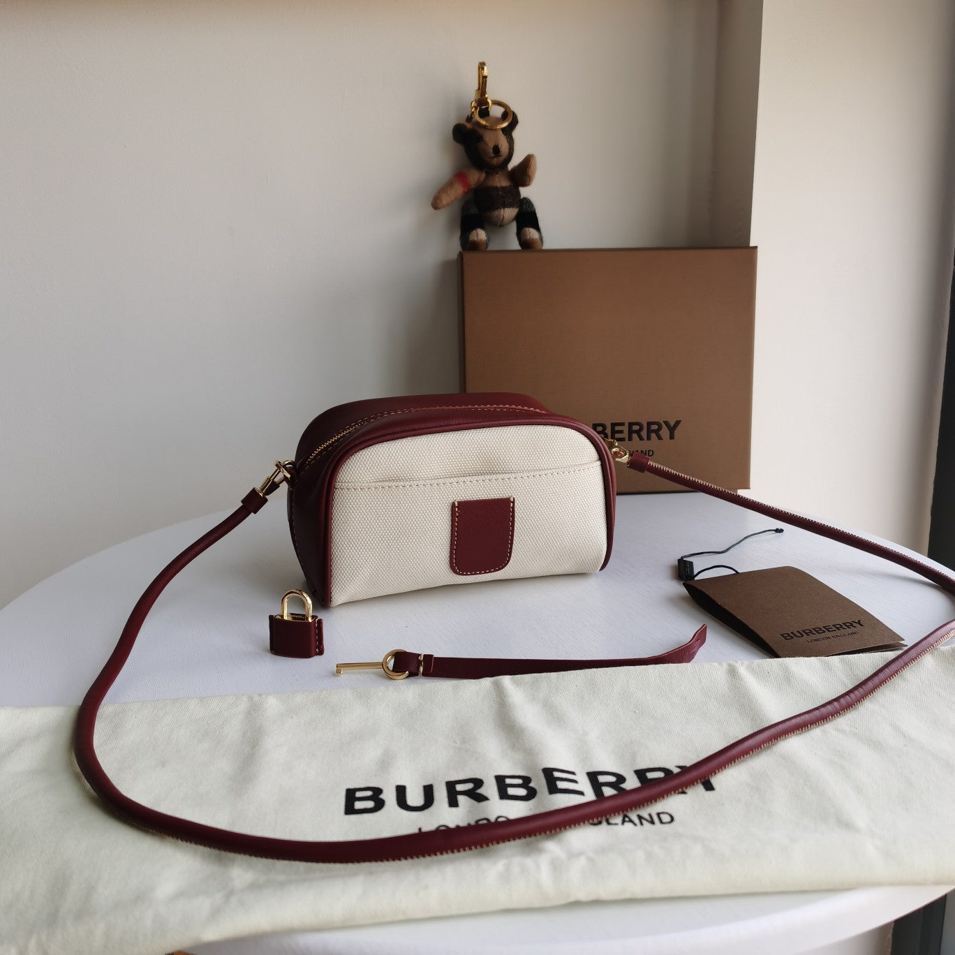 LuxluxHouse Great quality Burberry Bag Top Quality 18*8*11cm Free shipping