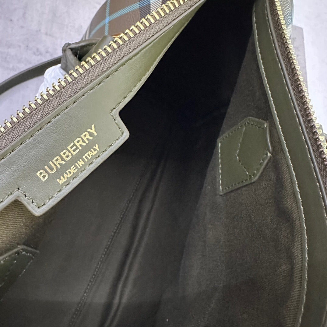 Free shipping LuxluxHouseBurberry Bag Top Quality