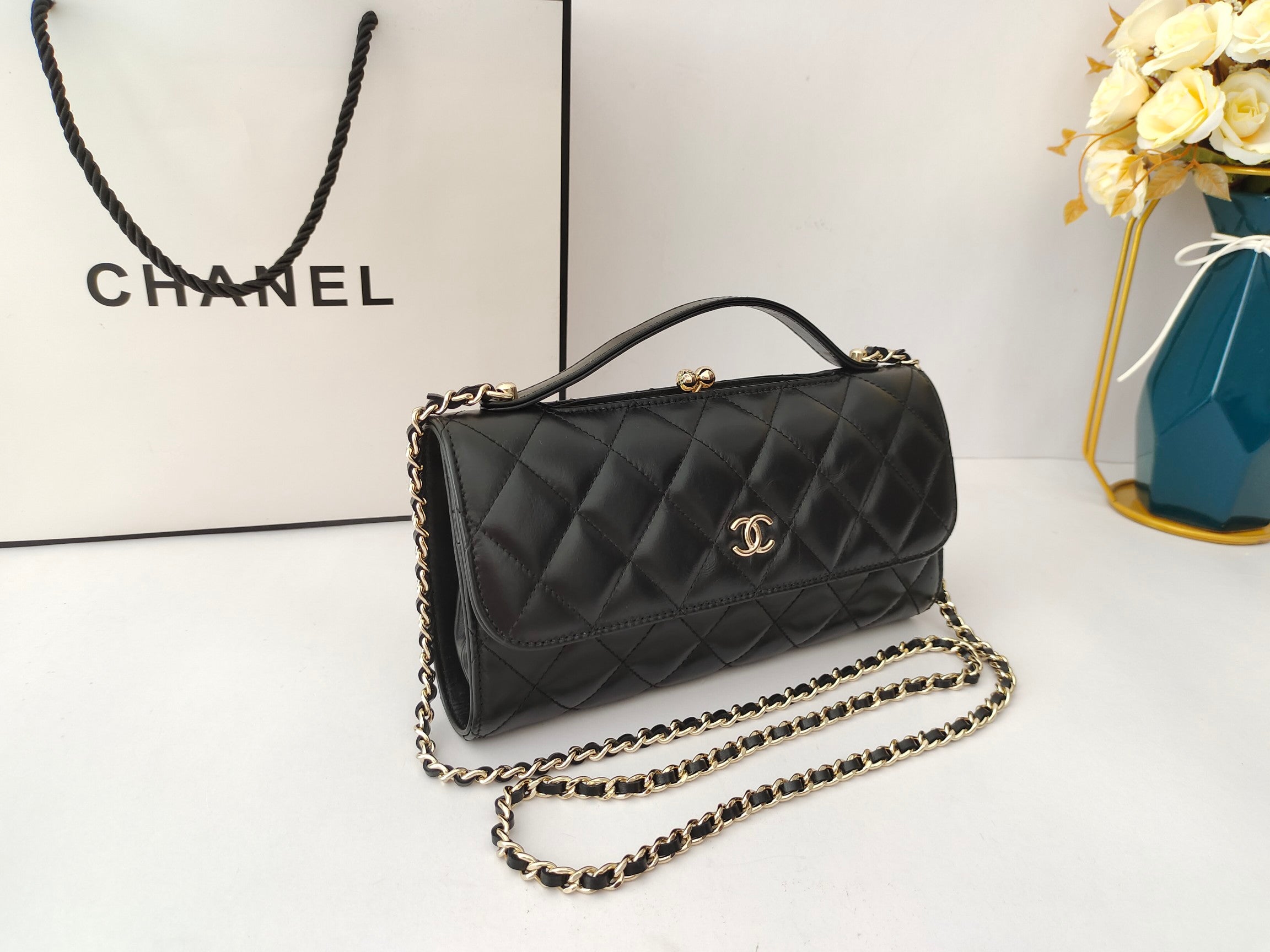 LuxluxHouse Great quality Chanel Top Bag 12.4*22.3*5.7CM Free shipping