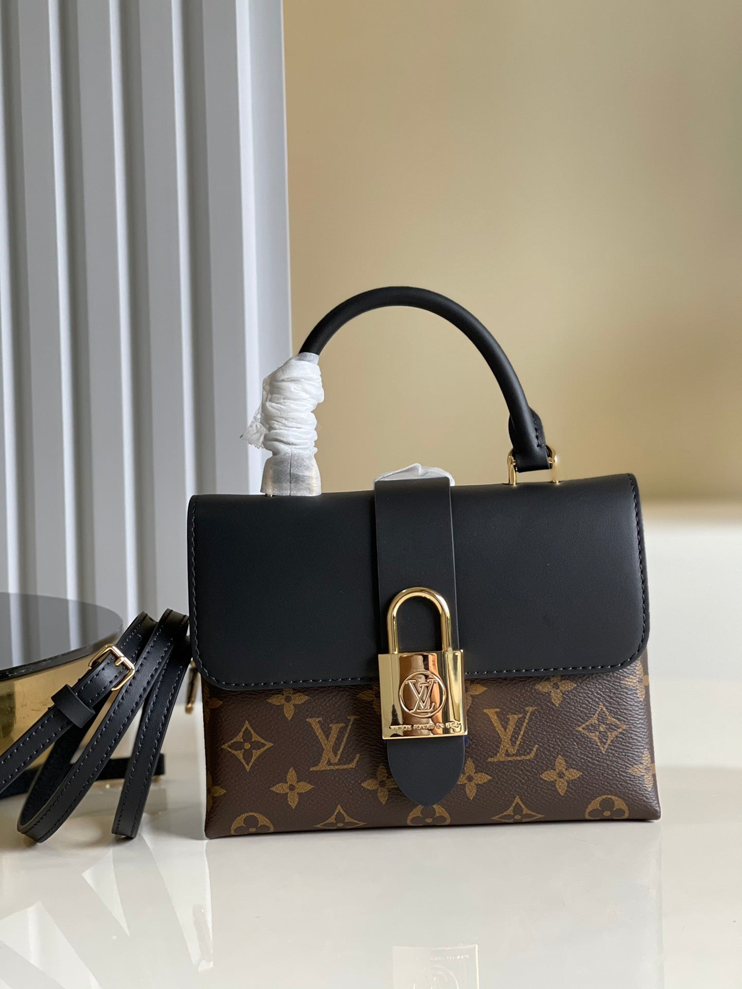 LuxluxHouse Great quality Louis Vuitton Bag Top Quality 21.0 x 17.0 x 8.0 cm Free shipping