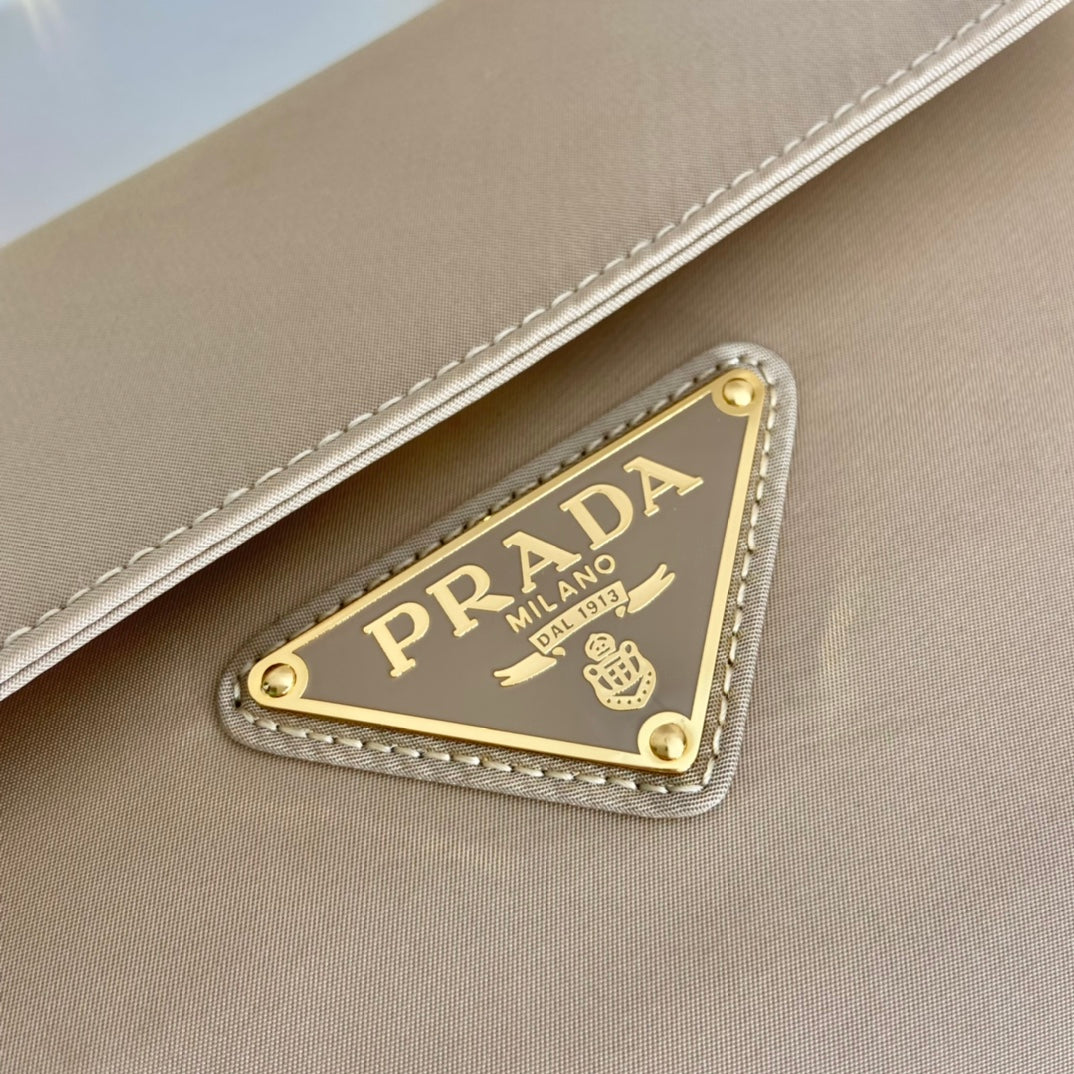 LuxluxHouse Great quality Prada Bag Top Quality 21*17*12CM Free shipping