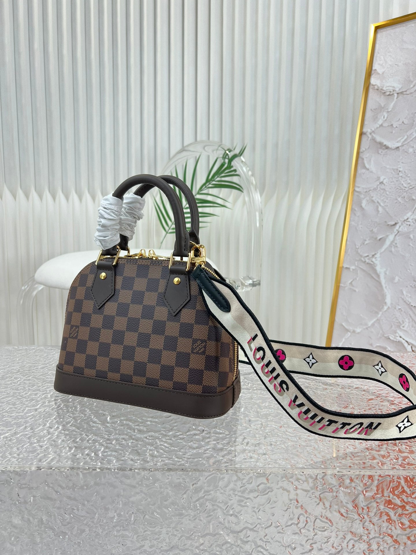 LuxluxHouse Great quality Louis Vuitton Top Bag 23.5*17.5*11.5cm Free shipping