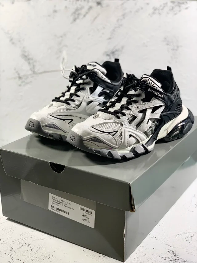 OK batch-Balenciaga track2 sneaker