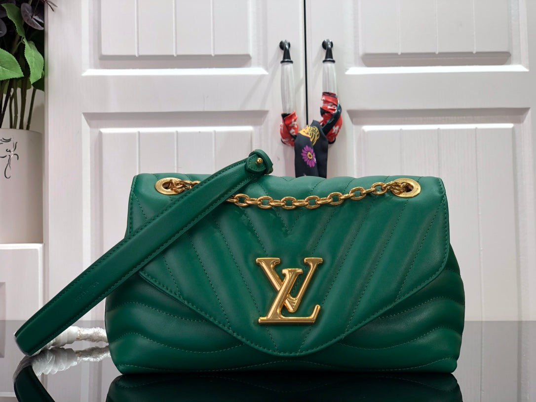 LuxluxHouse Great quality Louis Vuitton Top Bag 24*14*9cm Free shipping