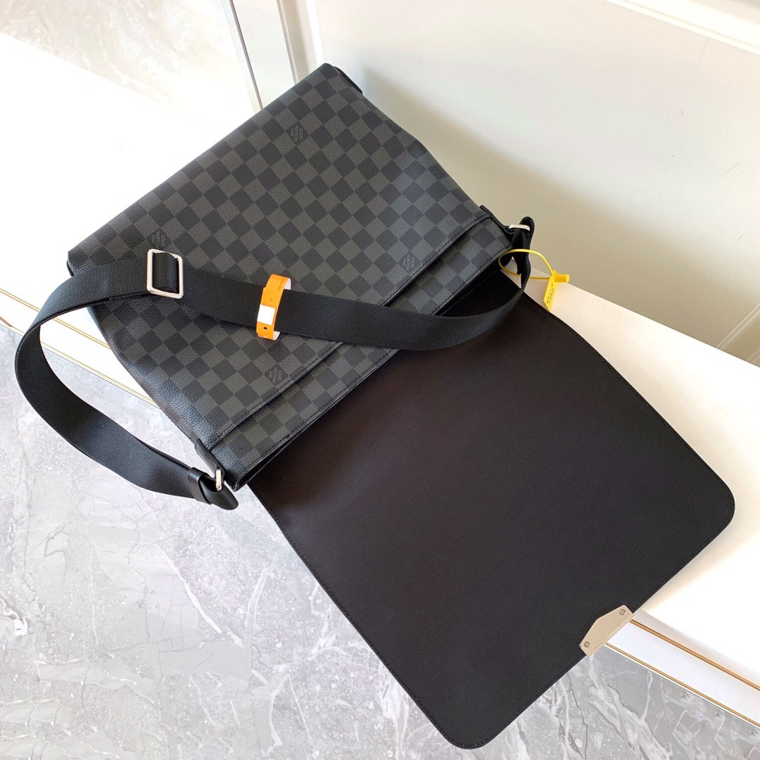 LuxluxHouse Great quality Louis Vuitton Bag Top Quality Free shipping