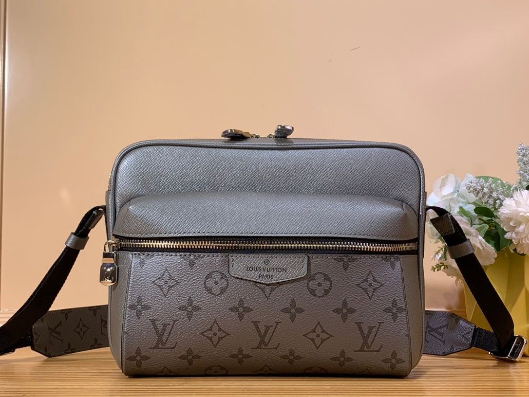 LuxluxHouse Great quality Louis Vuitton Bag Top Quality 26*20*10.5cm Free shipping