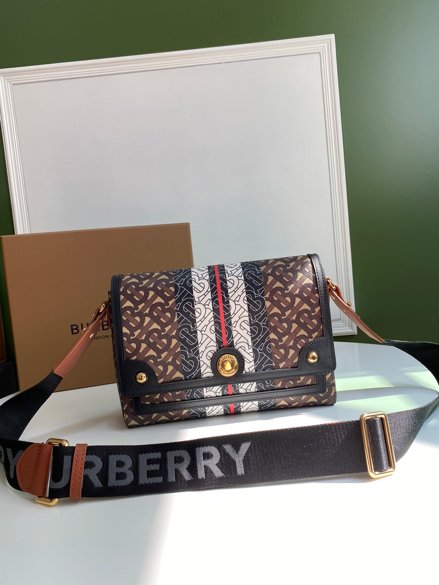 LuxluxHouse Great quality Burberry Bag Top Quality 25*8.5*18CM Free shipping