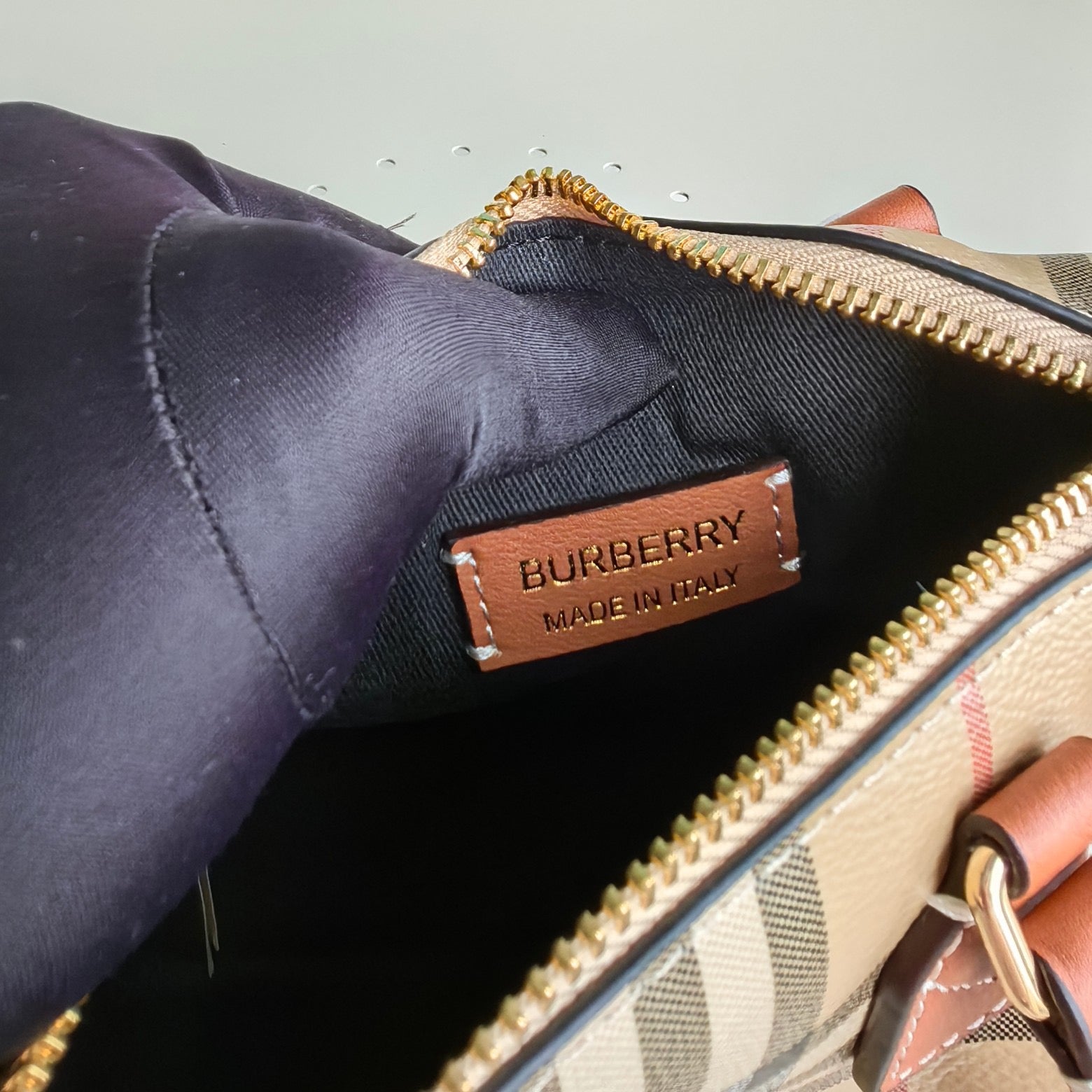 Free shipping LuxluxHouseBurberry Bag Top Quality