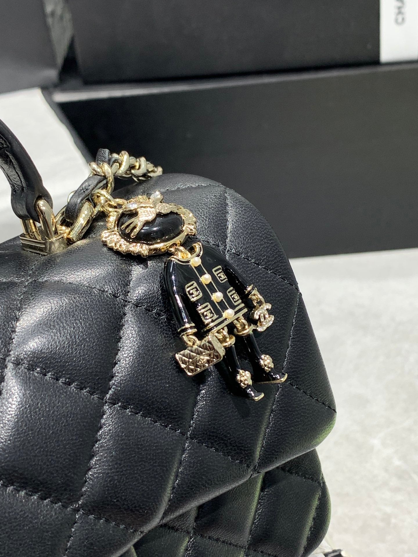 Chanel Bag Top Quality 2431 ( LuxluxHouse)