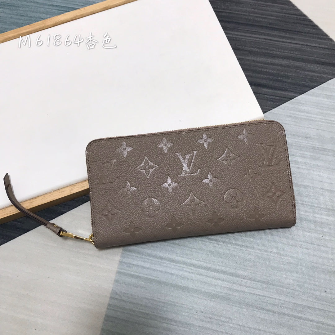 LuxluxHouse Great quality Louis Vuitton Bag Top Quality 19.5*10cm Free shipping