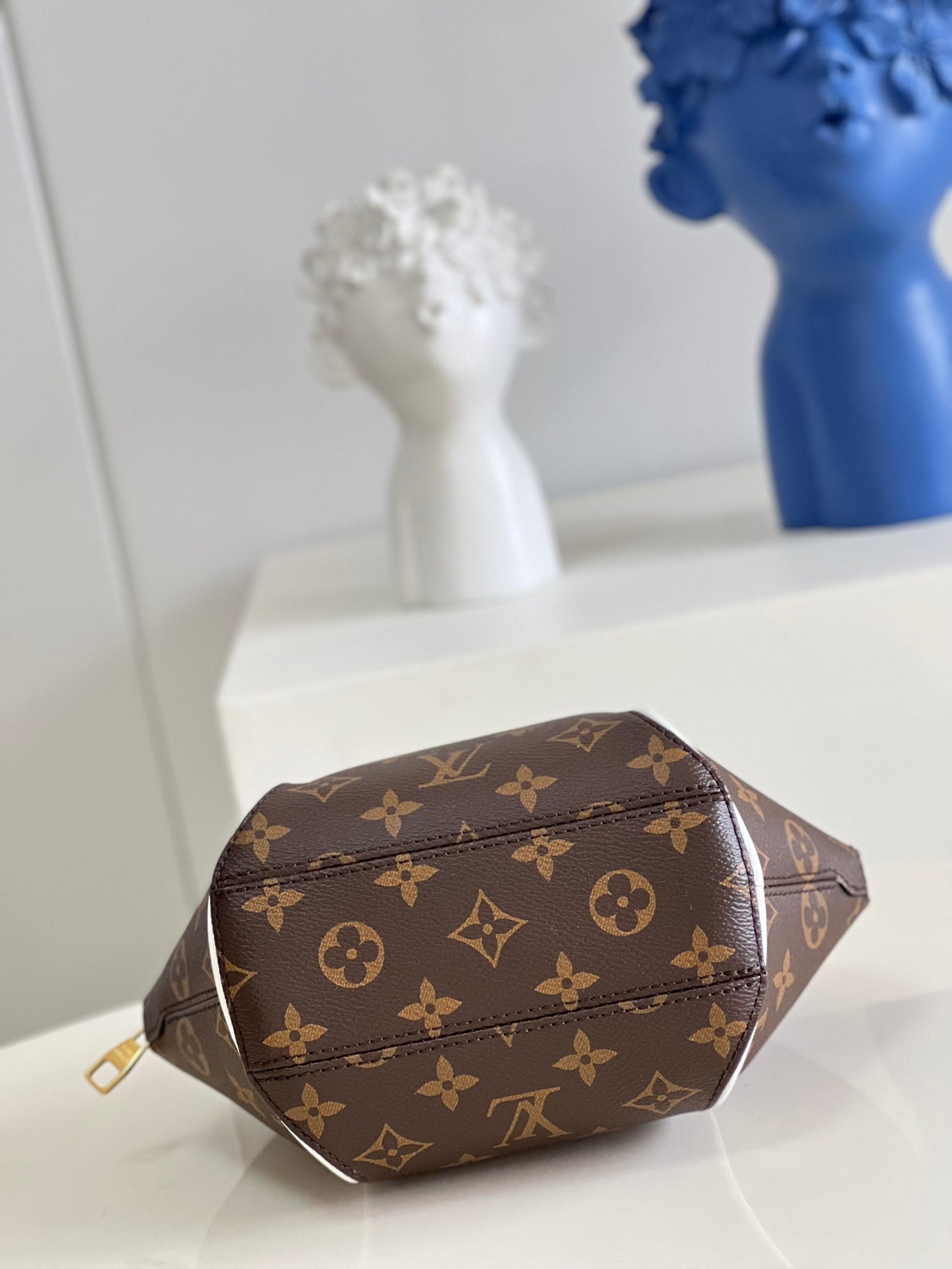 LuxluxHouse Great quality Louis Vuitton Bag Top Quality 22.5*19.5*10CM Free shipping