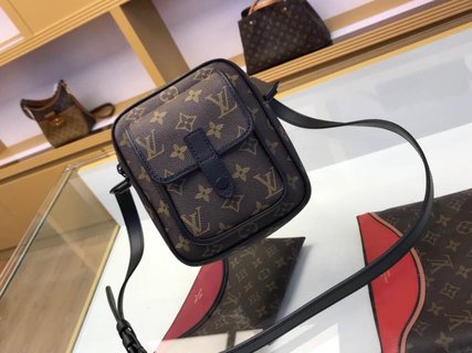 LuxluxHouse Great quality Louis Vuitton Bag Top Quality 15*17*8cm Free shipping