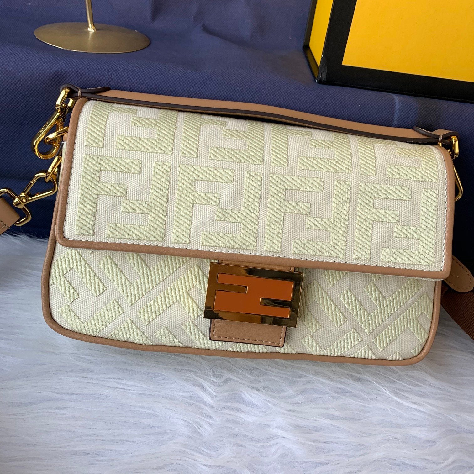 LuxluxHouse Great quality Fendi Top Bag 26*14*4cm Free shipping