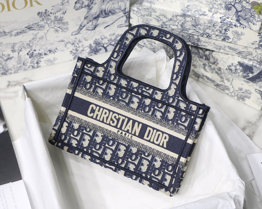 Free shipping LuxluxHouse Dior Top Bag 23*17*7cm