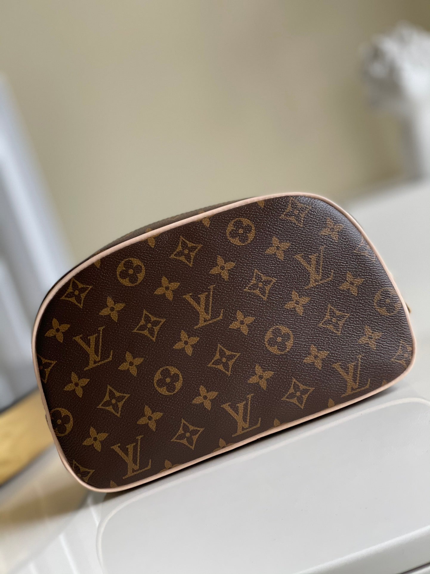 LuxluxHouse Great quality Louis Vuitton Bag Top Quality 25.5*17*9cm Free shipping