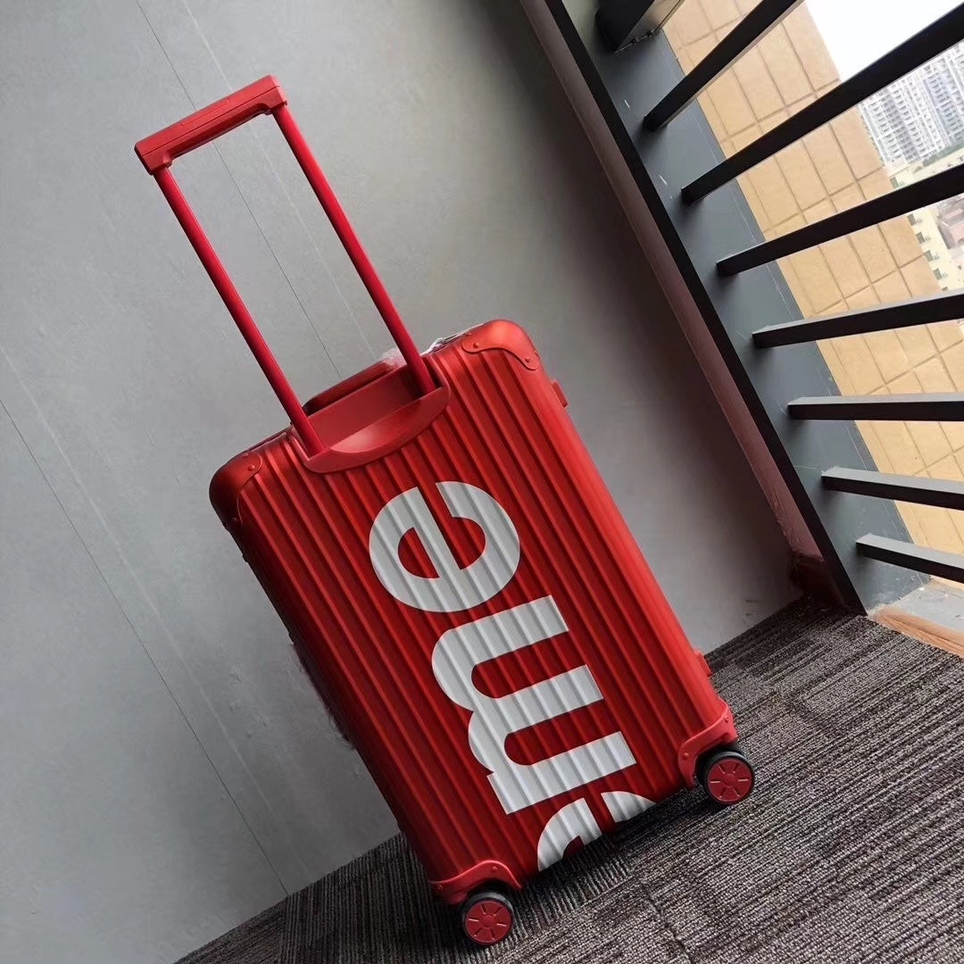 S*upreme Luggage (LuxluxHouse) Free shipping