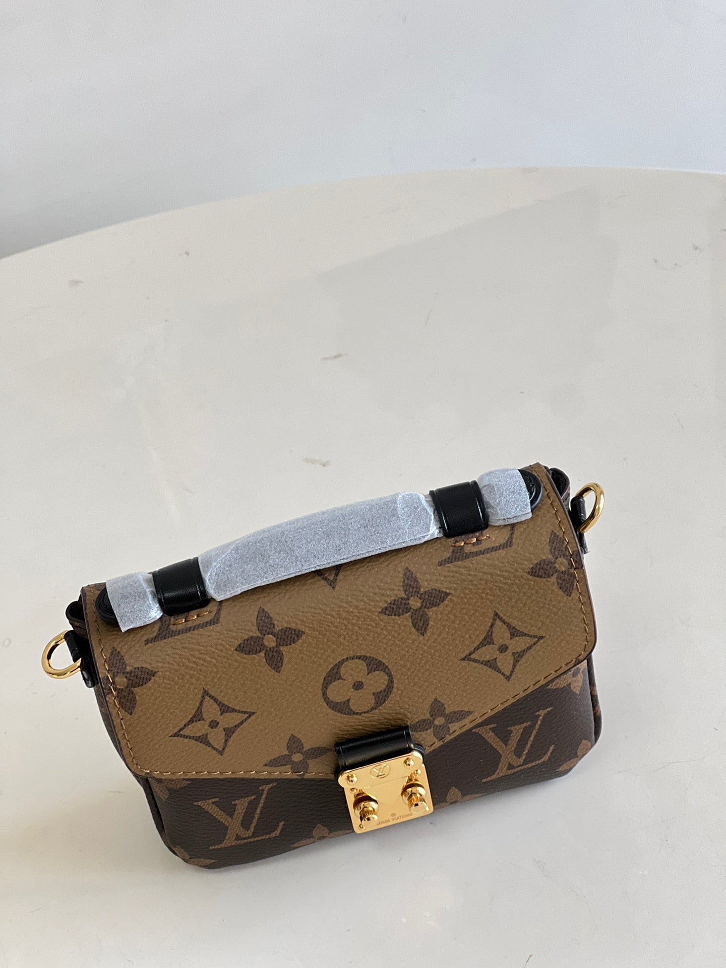 LuxluxHouse Great quality Louis Vuitton Bag Top Quality 14*11*3.5CM Free shipping