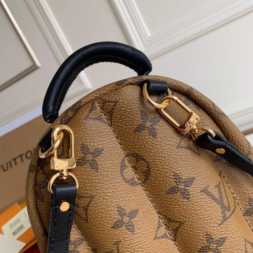 LuxluxHouse Great quality Louis Vuitton Top Bag 15×22×9cm Free shipping