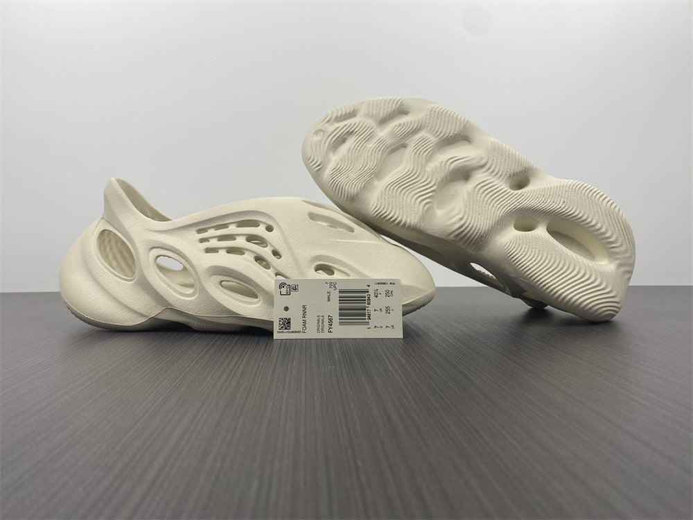 LuxluxHouse Great quality LuxluxHouse Great quality Yeezy Foam Runner Sand FY4567 Free shipping