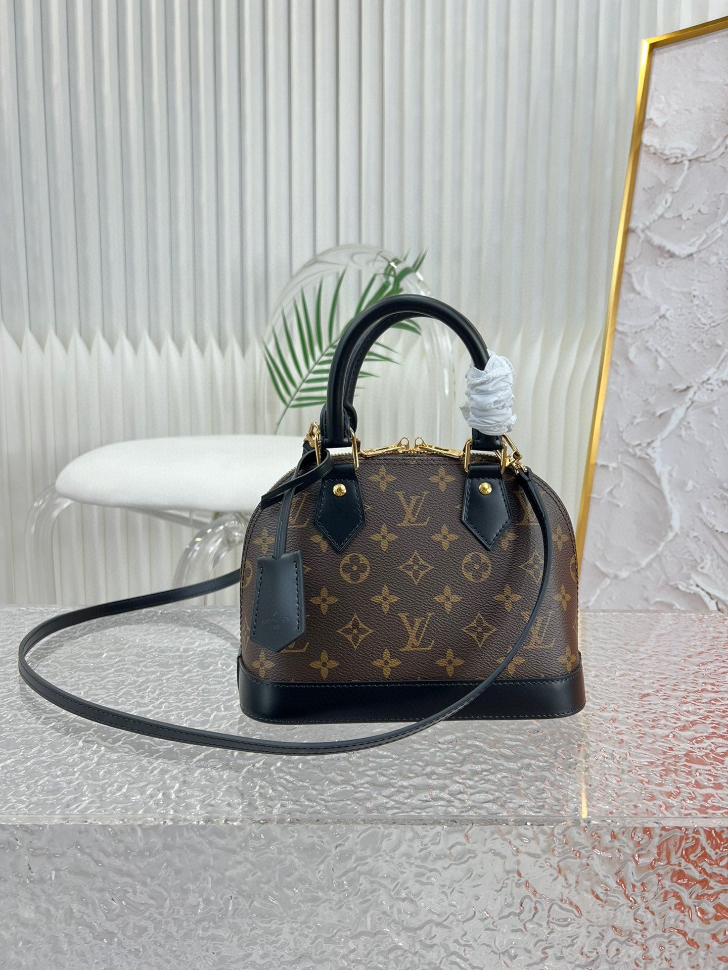 LuxluxHouse Great quality Louis Vuitton Top Bag 23.5*17.5*11.5cm Free shipping